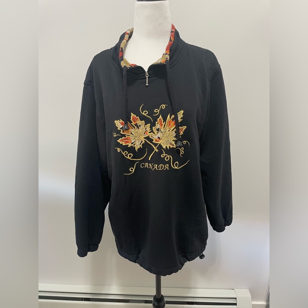 Vintage Cityscape Black Canada Zip Collar Leaf Sweater
